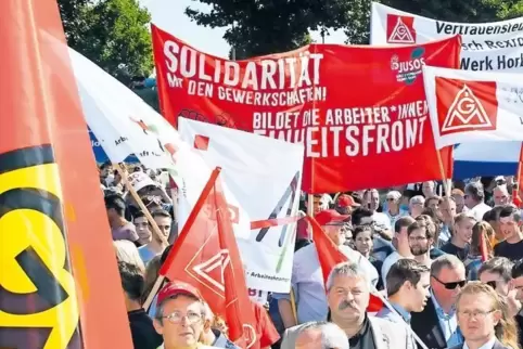 Die IG Metall demonstrierte 2016 für den Erhalt der Arbeitsplätze bei Bosch in Homburg. Jetzt ist ein erster Erfolg eingetreten.