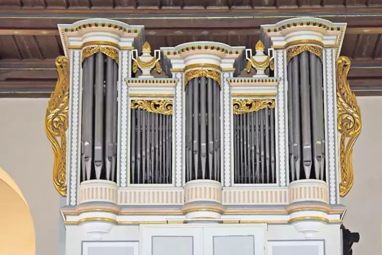 Nach der Restaurierung erstrahlt die Bobenthaler Orgel wieder in ihrem ursprünglichen Erscheinungsbild.