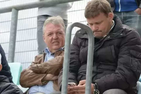Die FKP-Präsidenten Karsten Volberg (rechts) und Manfred Hoffmann haben einen Anwalt eingeschaltet. Foto: Seebald