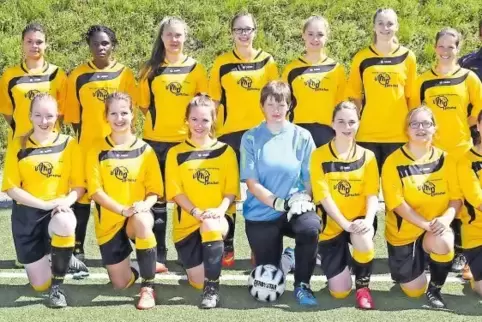 Meisterlich gespielt: (vorne von links) Hanna Kausch, Meliha Hamidovic, Laura Gärtner, Elisabeth Weingärtner, Michelle Hahn, Ann