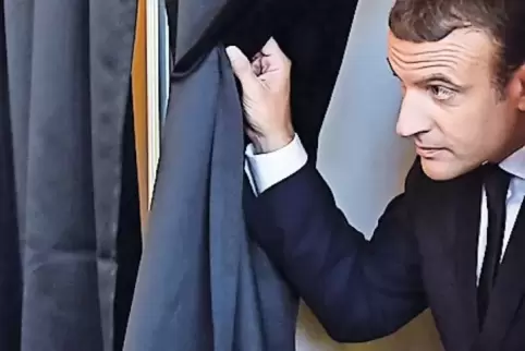 Stimmabgabe im nordfranzösischen Badeort Le Touquet: Emmanuel Macron.