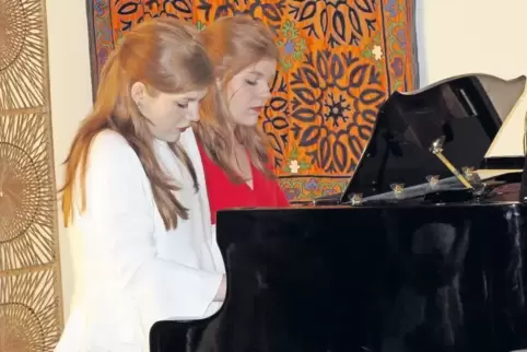 Der Vortrag der Zwillinge Clara (rechts) und Marie Becker war der krönende Abschluss eines gelungenen Werkstattkonzerts in Grüns