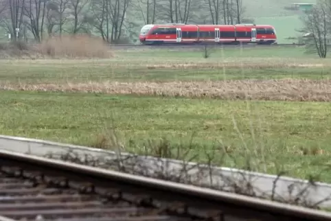 Die kurvenreiche Strecke der Lautertalbahn ist besonders anfällig für Gleisverwerfungen. Foto: View 