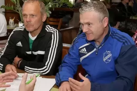 Vorsitzende in der Übergangszeit: Edgar Keppel (links) stehe an der Spitze des VfR Kandel, Thomas Apfel (rechts) an der Spitze v