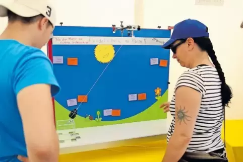 Bei „Explore Science“ im Mannheimer Luisenpark machen Schüler naturwissenschaftliche Gesetze anschaulich.