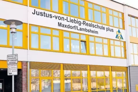 Bei der Justus-von-Liebig-Realschule plus kann das „Lambsheim“ bald aus dem Namen verschwinden. Dann ist Maxdorf der einzige Sta