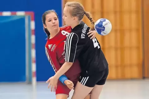 Fair ging es beim Hornissen-Cup zu, im Bild das Duell zwischen der TSG Friesenheim und den VTV Mundenheim.