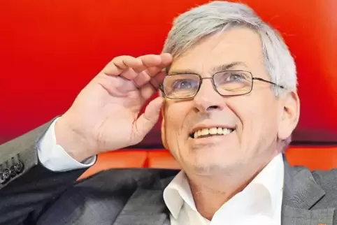 Entgeltausgleich für Beschäftigte, die Kinder oder Pflegebedürftige betreuen, müsse eine „selbstverständliche Sozialleistung“ de