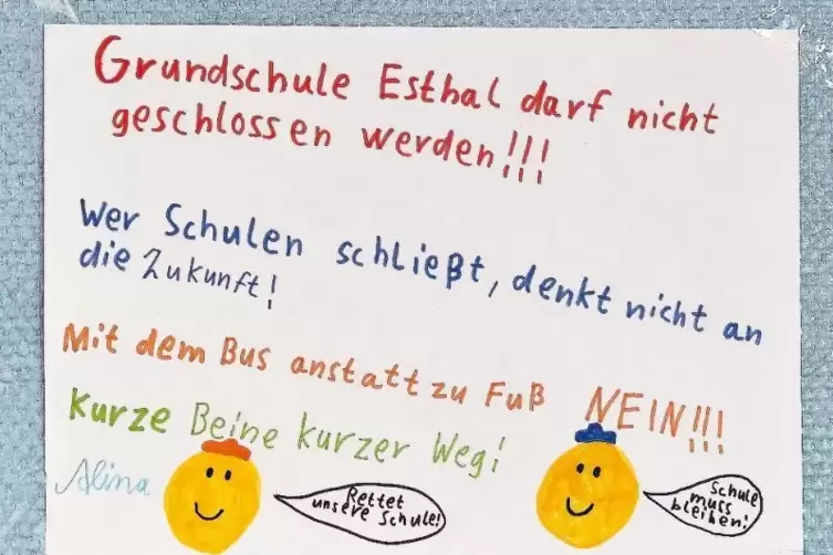 Ein Meinungsbeitrag, an die Wand im B&uuml;rgerhaus geheftet.