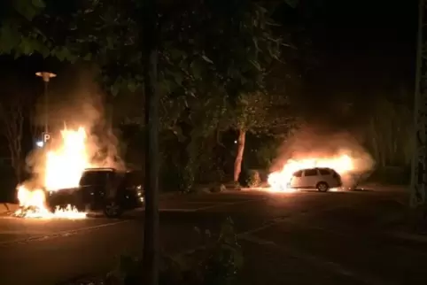 Die Polizei vermutet Brandstiftung.  Foto:Polizei 