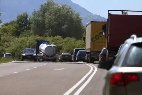 Den vierspurigen Ausbau der B 10 zwischen Godramstein und Landau hat das Land mit der höchsten Prioritätsstufe versehen. Foto: I