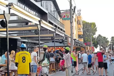 Auf Mallorca ist jetzt Hochsaison. Doch an auch hier mögliche Anschläge verschwendet kaum ein Tourist einen Gedanken: „Bisher wu