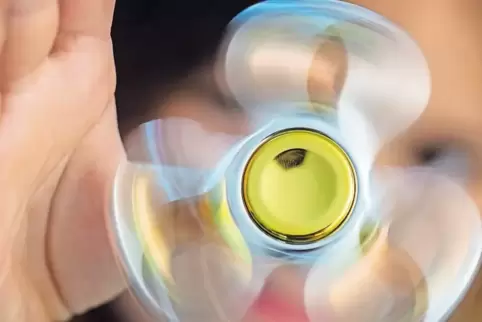 Kann auch Anregungen für den Physikunterricht in der Schule liefern: der Fidget Spinner.