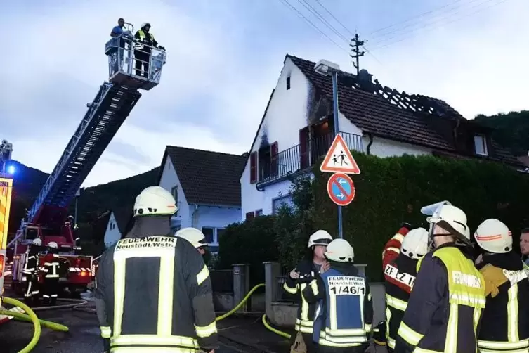 Der Brandort in der Neustadter Eichstraße. Foto: Linzmeier-Mehn