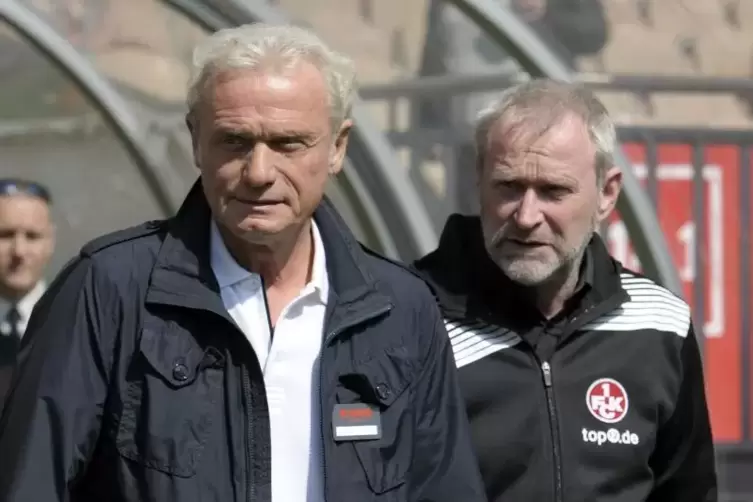 Hans-Peter Briegel (links) wird nicht Nachfolger von Uwe Stöver als FCK-Sportchef. Briegel sagte beim FCK ab.  Foto: KUNZ 