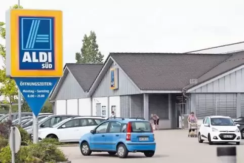 Aldi möchte seine Filiale am nördlichen Ortseingang von Edenkoben seit geraumer Zeit erweitern. Wann es so weit sein wird, ist a