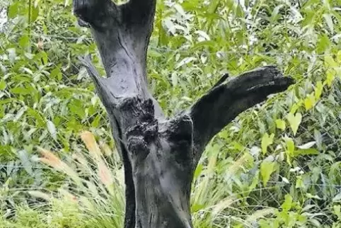 Die Skulptur „Freiheit“ von Heiko Strasser hat ihren Platz jetzt in Marcigny.