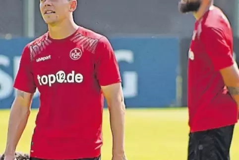 Startklar: Mads Albaek. Rechts: Giuliano Modica.