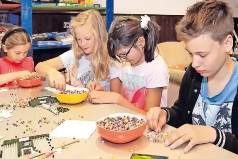 Auch basteln konnten die Kinder im Juz in Neuhofen.