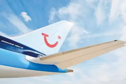 Reiseveranstalter wie Tui (das Foto zeigt einen Ferienflieger des Konzerns) verlangen teilweise mehr als 20 Prozent Anzahlung fü