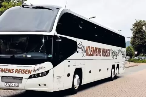 Wird vorgestellt: der neue Reisebus.
