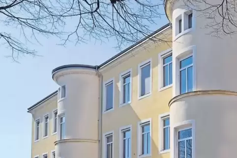 Die Luitpoldschule wird zum Schuljahr 2018/2019 Ganztagsschule, es wird auch eine Mittagsverpflegung geben.