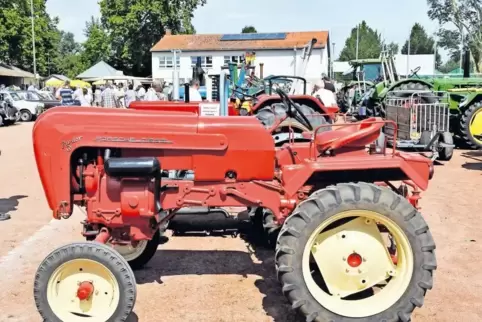 Alte Traktoren der Oldtimer Freunde Dannstadt werden am Sonntag beim Feuerwehrfest in Mutterstadt ausgestellt. Wegen des Ortsjub
