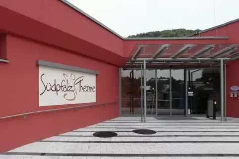 Die Täter flexten mehrere Tresore in der Südpfalz-Therme auf und klauten Bargeld. Foto: Iversen 