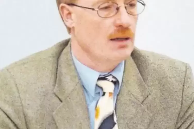 Als hauptamtlicher Beigeordneter zog Peter Scheidel im Jahr 1999 ins Rathaus ein.