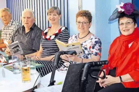 Haben von ihren Erlebnissen mit Claus Jürgen Müller berichtet (von links): Gerhard Kief, Paul Tremmel, Silvia Calles, Edith Brün