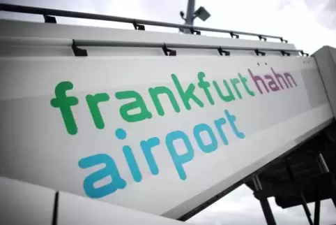 Der Verkauf der rheinland-pfälzischen Anteile am Hunsrück-Flughafen Hahn ist jetzt abgeschlossen.  Foto: dpa 