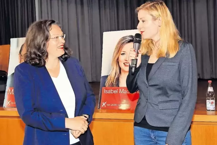 „Anstrengend, aber super schön“ sei der Wahlkampf, sagte Isabel Mackensen (rechts). Schützenhilfe gab Arbeitsministerin Andrea N