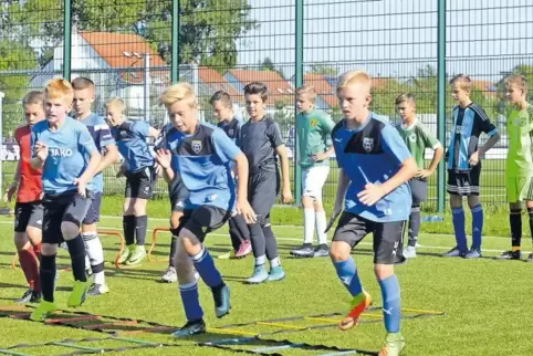 Auf dem Sprung: Den D-Junioren gehört die Zukunft des FC Speyer.