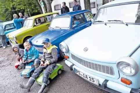 Automobil-„Ostalgie“: Beim Trabi-Treffen in Mehlbach waren selbst die Kinder von den kultigen Fahrzeugen aus der früheren DDR fa