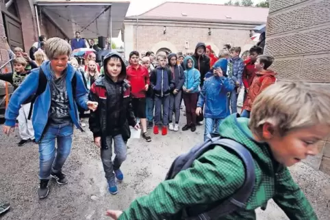 Die Kinder stürmen in den Ferien gerne in die Kinderstadt.