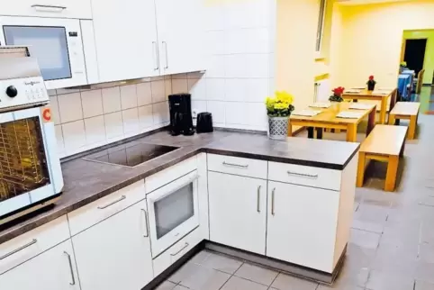 Künftig können die Schüler der Rotbach-Grundschule in Hauptstuhl in dieser nagelneuen Mensa speisen.
