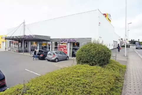 Den Vögele-Standort in der Zweibrücker Straße in Pirmasens gibt es seit 15 Jahren.