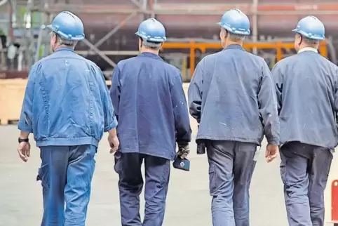 Im Baugewerbe nahm die Anzahl der Beschäftigten im zweiten Quartal im Vergleich zum Vorjahreszeitraum um 45.000 (1,8 Prozent) zu