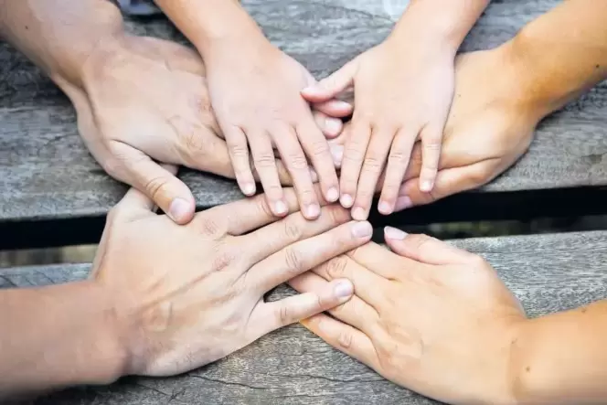 Genügend Zeit für Familie und Zeit für den Job – das ist oft nur schwer unter einen Hut zu bekommen. Genügend Zeit für Familie und Zeit für den Job – das ist oft nur schwer unter einen Hut zu bekommen.