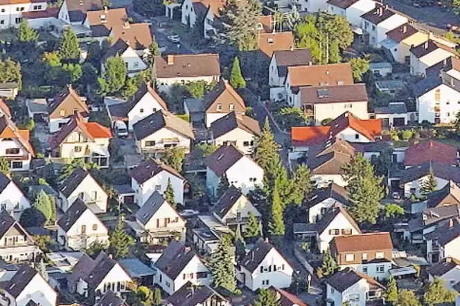 Dichter, älterer Bestand: VdK-Siedlung in Speyer-West. Dichter, älterer Bestand: VdK-Siedlung in Speyer-West.