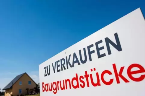 Welche Zahlen unter einem solchen Schild stehen, ist stark von der Gegend abhängig, in der das Schild steht. Foto: DPA