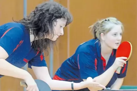 Mit 33 Jahren bei der TSG Zellertal die Jüngste im Bunde: Sabrina Scherrer (rechts); links Sylke Bayer.