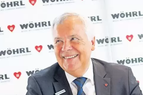Der Nürnberger Unternehmer Hans Rudolf Wöhrl will Air Berlin als Ganzes kaufen.