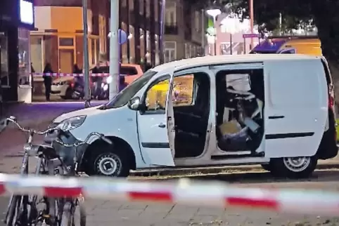 Erwies sich als ungefährlich: ein in Rotterdam gestopptes Fahrzeug eines Spaniers.