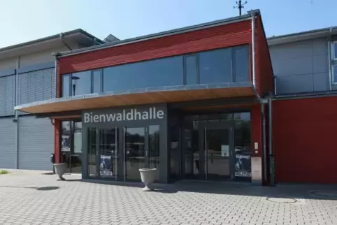 Die Kulturhalle in der Bienwaldhalle ist bis auf weiteres geschlossen.  Foto: van