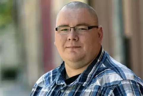 Seit 2012 in der Partei aktiv, jetzt schon stellvertretender Landesvorsitzender in Rheinland-Pfalz: der Linke David Schwarzendah