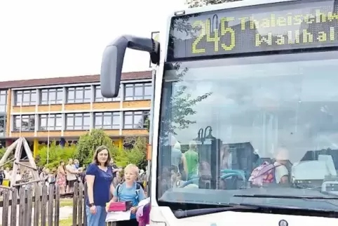 Seit einem Jahr werden die Thaleischweilerer Grundschüler in Wallhalben unterrichtet.