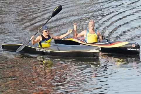 Yannic Lemmen (rechts) setzte sich über 200 Meter knapp vor Björn Barthel (links) vom Ludwigshafener Kanu-Club durch.