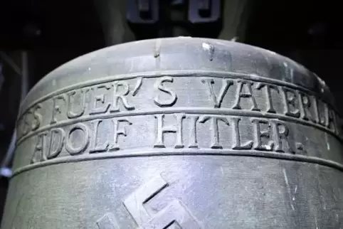 Umstrittenes Andenken der Nazidiktatur: Die sogenannte Hitler-Glocke. Foto: DPA