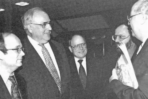 Dezember 1994: Josef Keller mit Helmut Kohl und Parteikollege Berthold Messemer (von links) bei einem Treffen anlässlich des 65.